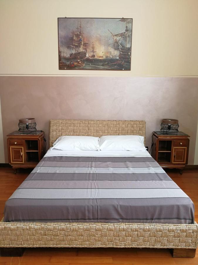 Dimora Castello Dei Conti Bed & Breakfast Trinità Exterior foto