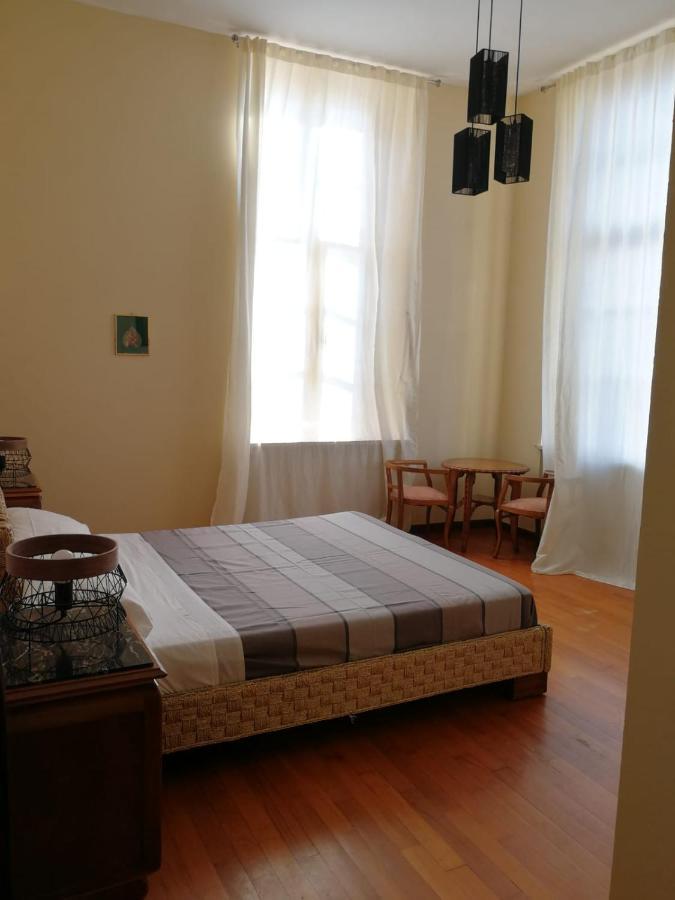 Dimora Castello Dei Conti Bed & Breakfast Trinità Exterior foto